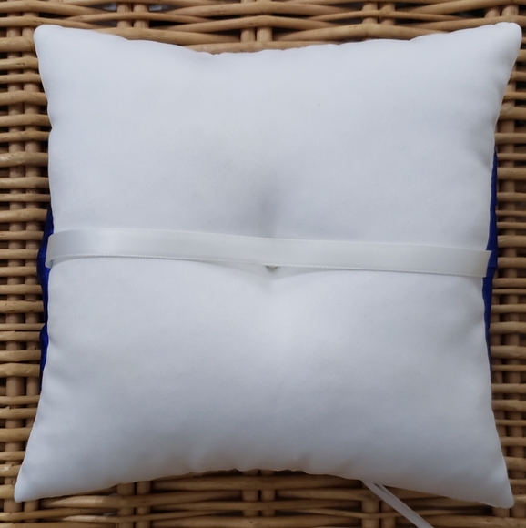 NWOT- Blue and White Satin Ring Bearer Pillow - Picture 3 of 4